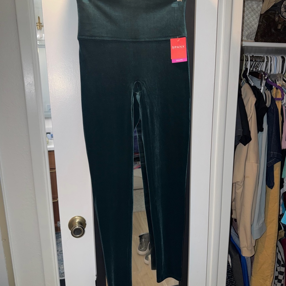SPANX Velvet High-Waist Leggings in Deep Forest Green